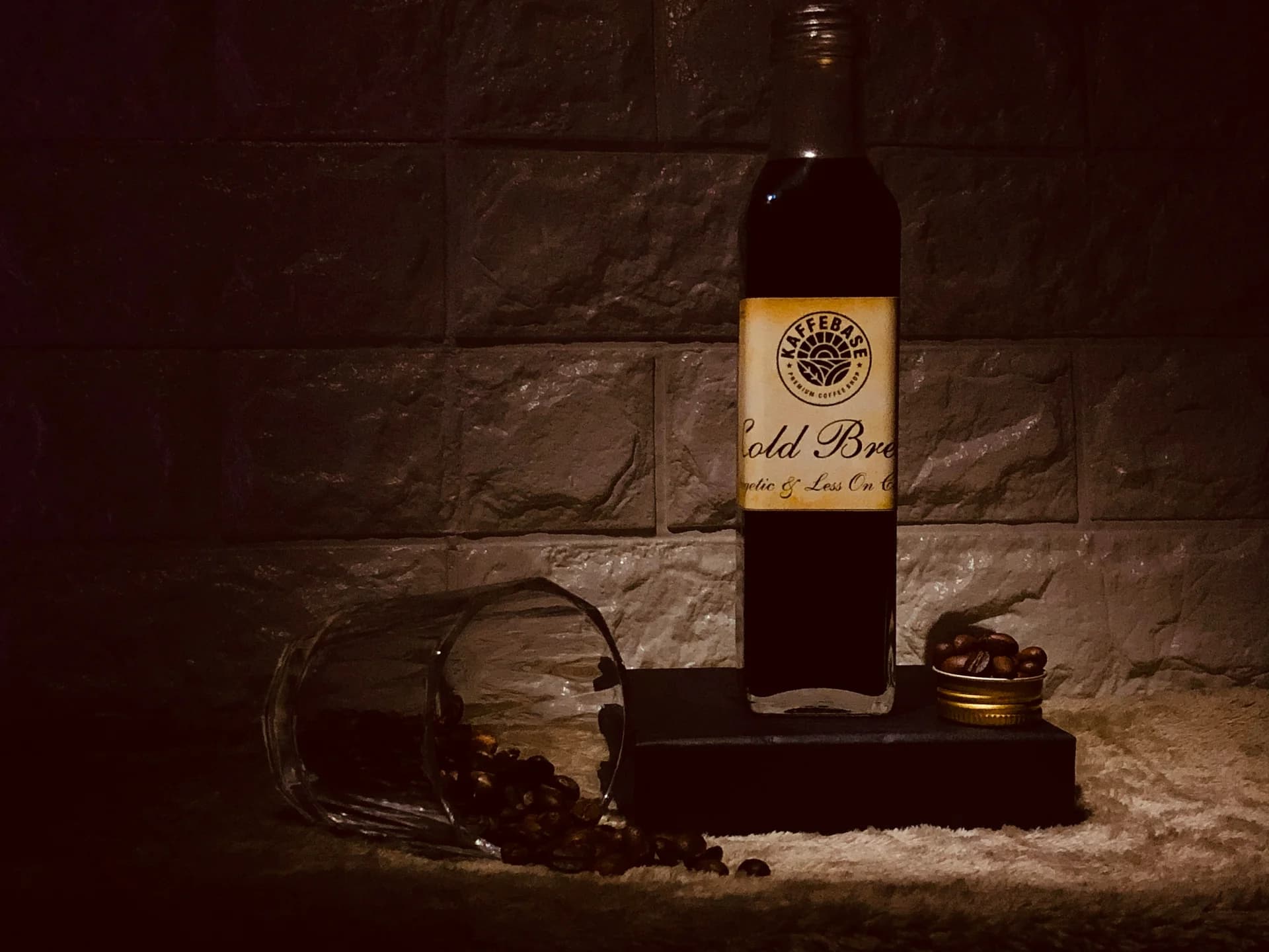 Vinho em uma adega de pedra
